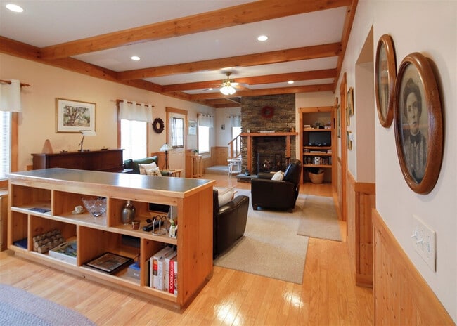 Photo - 7 Jeremy Dr Unit ID1255689P