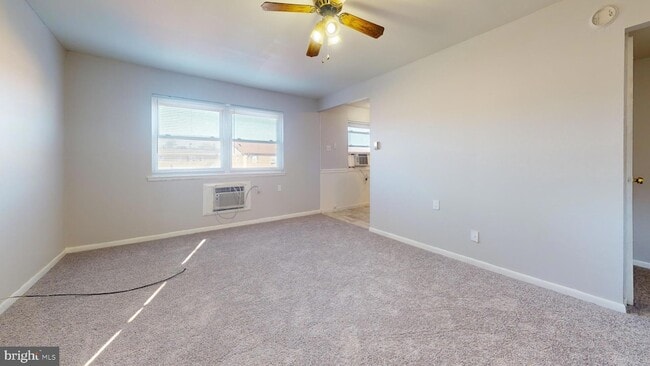 Photo - 10722 Gifford Ave Unit 2