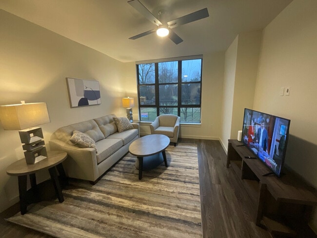 Building Photo - 4903 Edgemoor Ln Unit SI ID1490323P