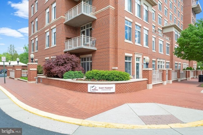 Photo - 4480 Market Commons Dr Unit 405