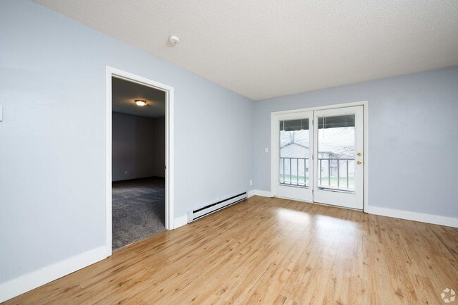 Photo - Ontario Village Apartments - Deluxe  2 Bedroom, 1 & 2 bath , Furnished  Apartment Options