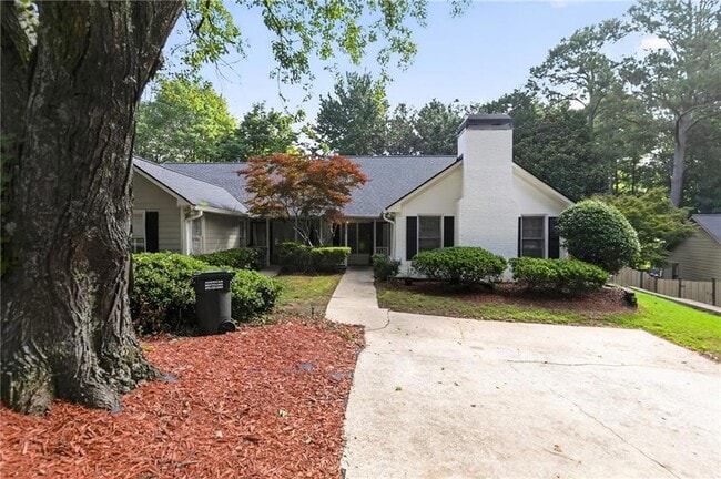 Building Photo - 4053 Cooper Ridge Ct SE