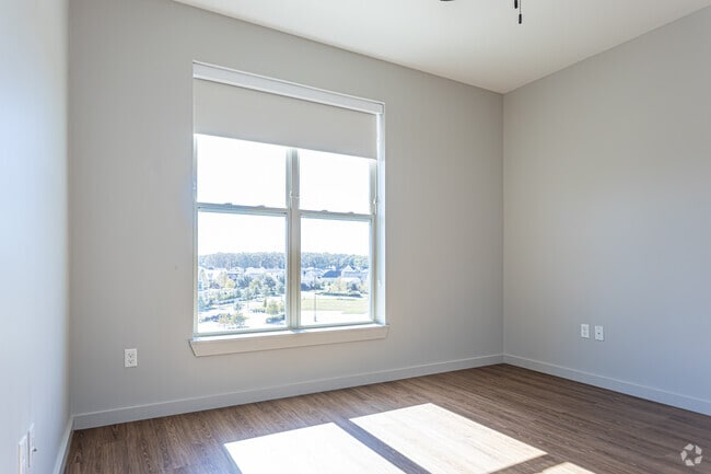 2BR, 2BA - 1,057SF - Villages of Americana