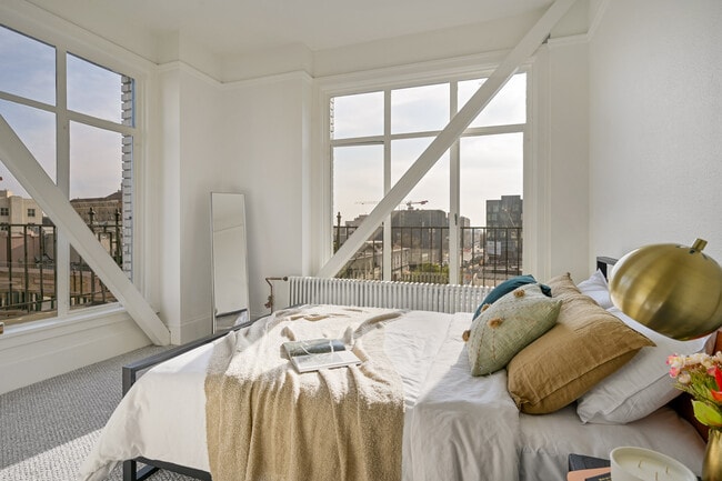 Photo - 1515 Webster St- Furnished Rooms For Rent