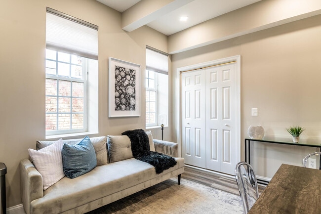 Photo - 701 E Street Southeast-SI ID1011208P Unit SI ID1011208P