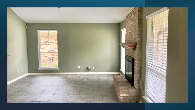 Photo - 439 Woodrail Dr