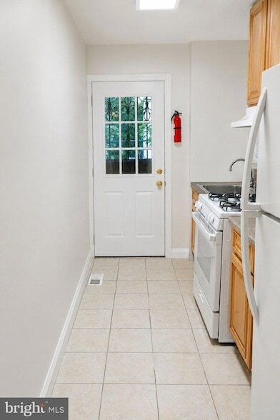 Photo - 59 Galveston Pl SW Unit 1