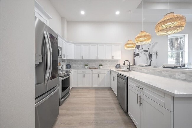 Photo - 9417 Citrus Glen Pl