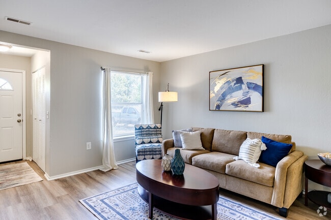 2BR, 2BA - 1,035SF - Living Area - The Orion