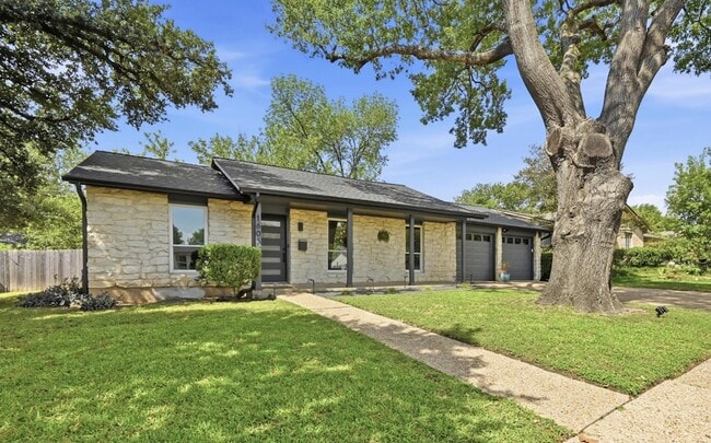 Photo - 1605 Springer Ln