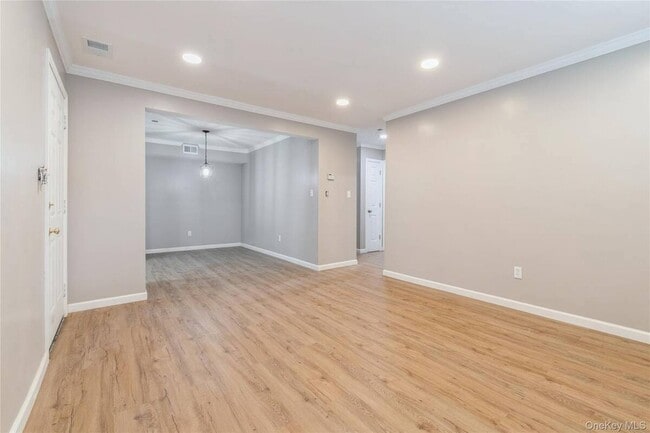 Photo - 138 Feller Dr