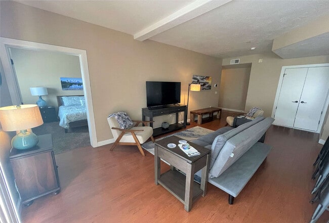 Photo - 606 W S Temple St Unit ID1389255P