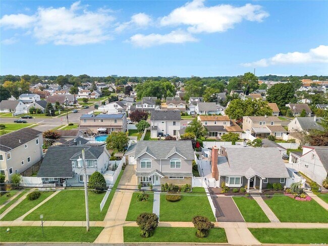 871 Grand Blvd Rental Westbury - Image
