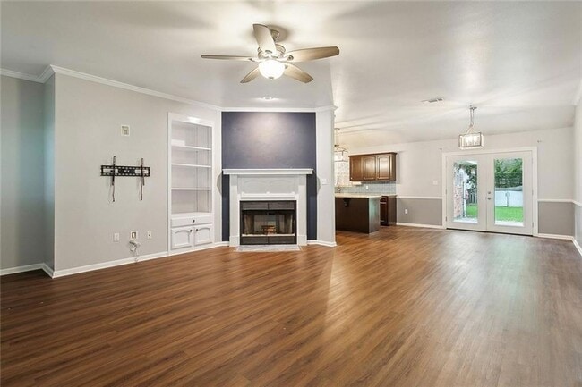 Photo - 658 Pierce Dr