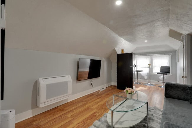 Building Photo - 12 Kahler Ave Unit SI FL3-ID1593963P