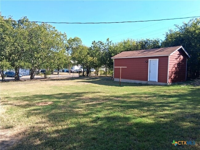 Photo - 902 Evetts Rd