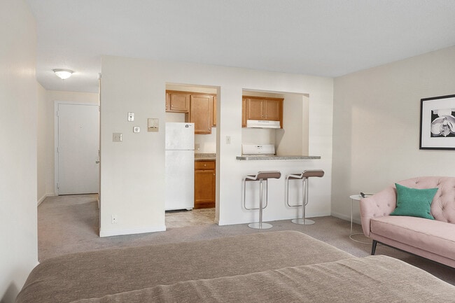 Photo - Parlmont Park Apartments