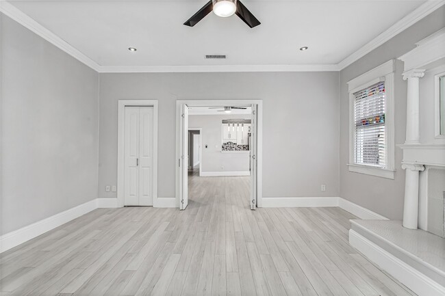 Photo - 4719 Junius St Unit 3