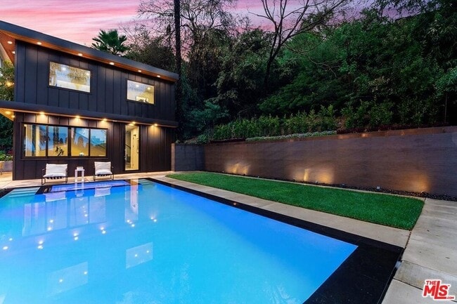 Photo - 9031 Alto Cedro Dr