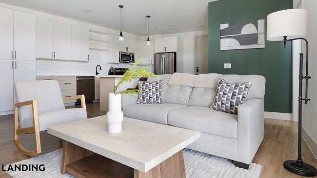 Building Photo - 18111 La Cantera Terrace Unit 1315