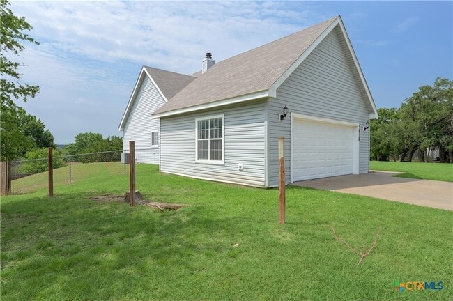 Photo - 1810 Mesa Oaks Cir