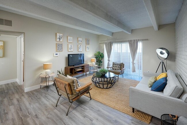 Living Room - Raven
