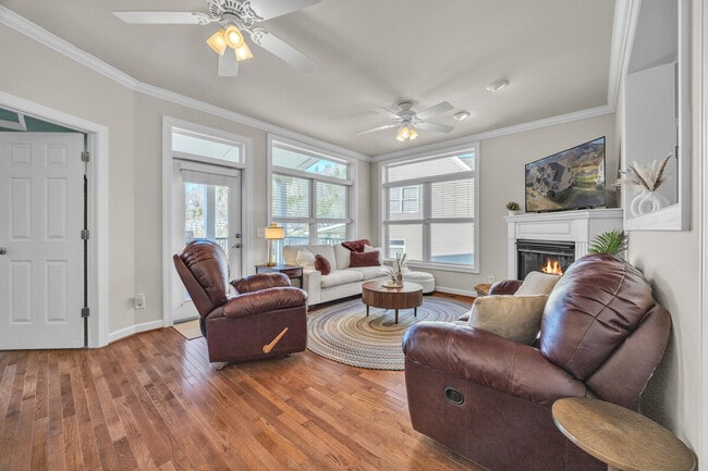 Photo - 270 Creatwood Trail Unit ID1383576P