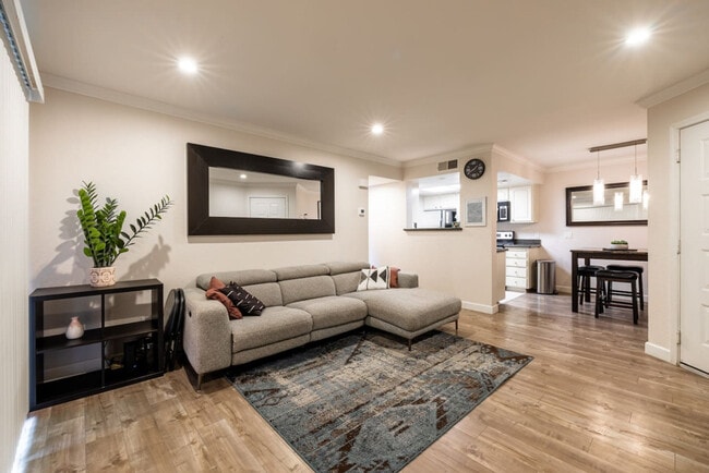 Photo - 12067 Alta Carmel Ct Unit SI ID1496398P