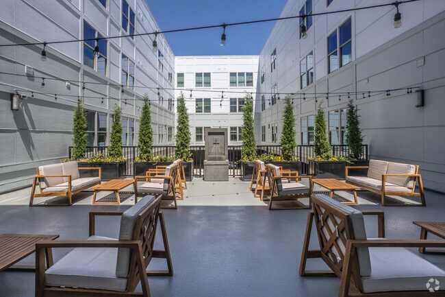 Courtyard - Museum Lofts
