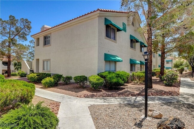 Building Photo - 760 Hunters Creek Ln Unit 104