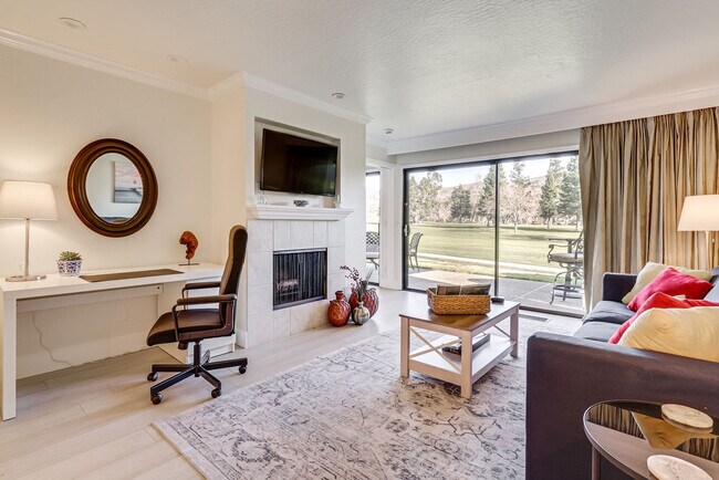 Photo - 760 Cottage Dr Unit SI ID1596243P