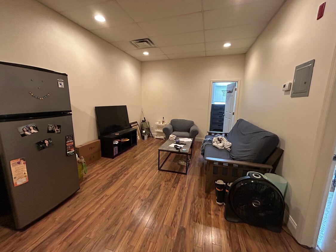 Floor Plan - 433 Beechurst