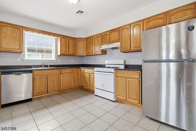 Photo - 83 Farley Ave