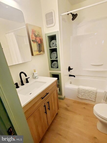 Photo - 112 Printz St