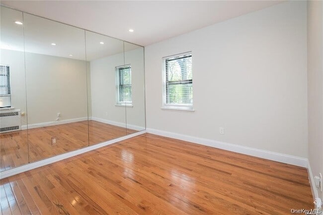 Photo - 7 Bond St Unit 3B