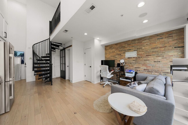 Photo - 3924 14th St NW Unit SI ID1621212P