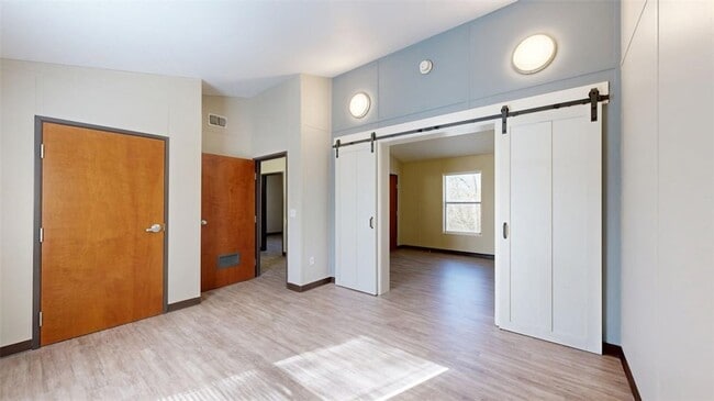 Photo - 5585 Straub Rd Unit 112