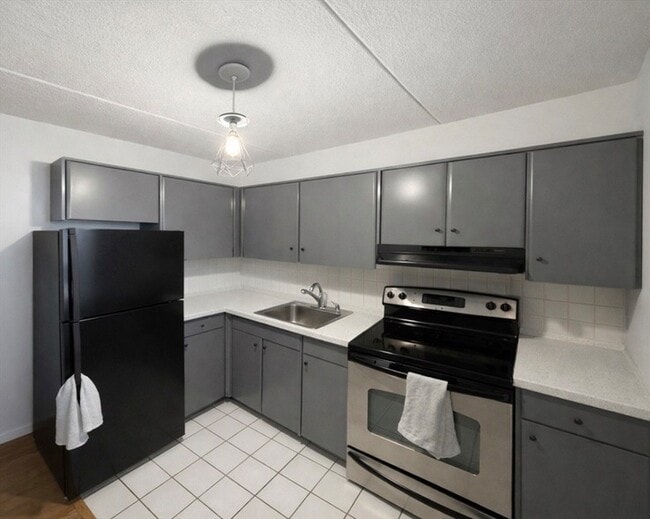 Building Photo - 200 Swanton St Unit 704