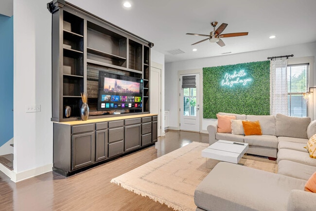 Photo - 1006 Free Silver Rd Unit ID1239915P