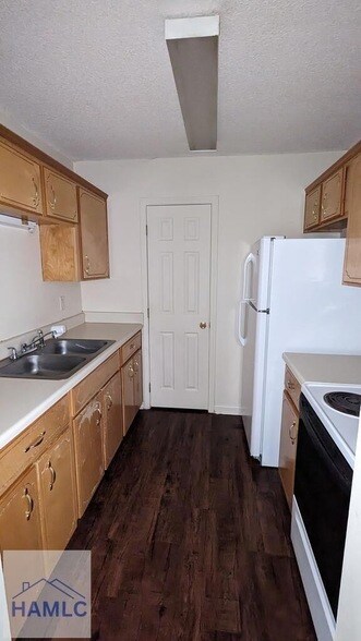 Photo - 134 Rolland St