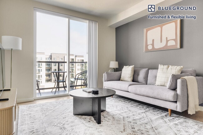 Building Photo - 18004 Midvale Ave N Unit FL6-ID930