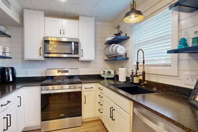 Photo - 512 Camp Ct Unit ID1328090P