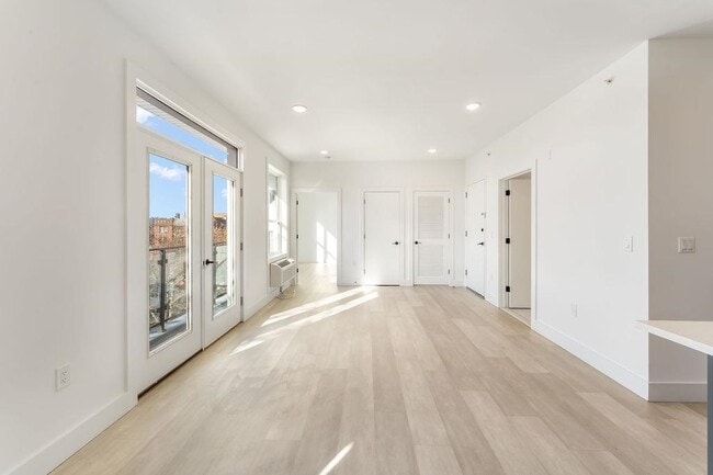 Photo - 43-45 W 32nd ST Unit 501