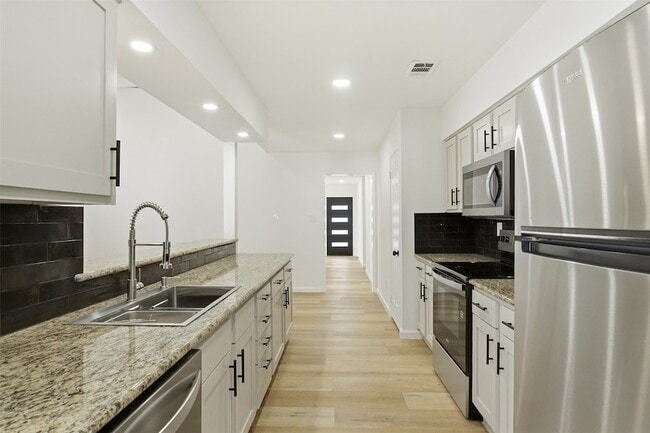 Photo - 6808 Beeman Dr