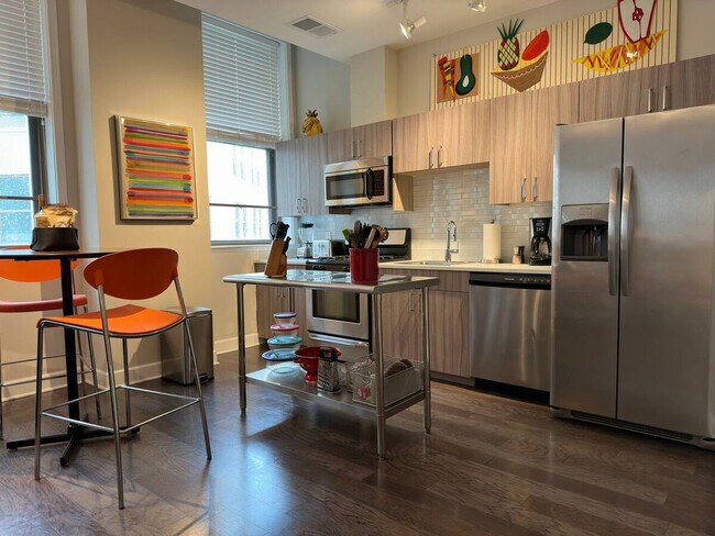 Photo - 256 E Main St Unit ID1237043P