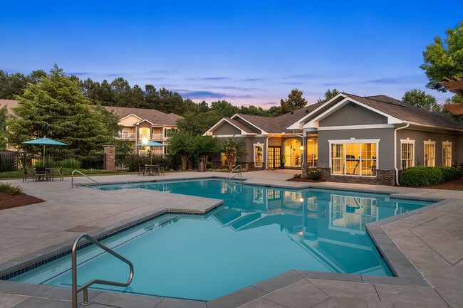 C195540_ArborPlace_DUSK_POOL_02 - Arbor Place