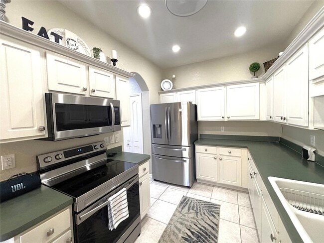 Photo - 1759 Fountain View Cir