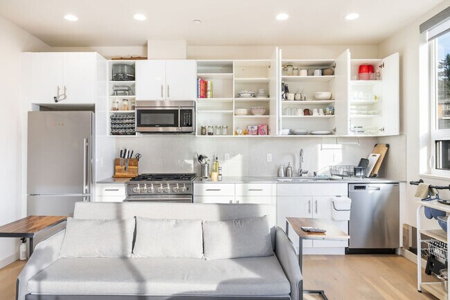 Photo - 3900 NW Leary Wy Unit SI ID1035991P