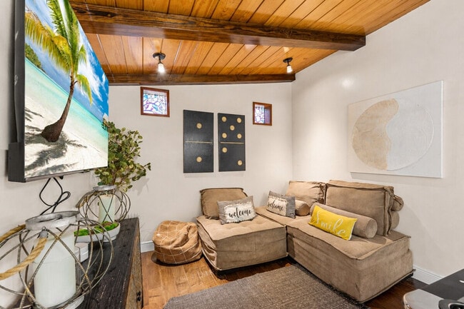 Photo - 303 Lang Rd Unit SI ID1495041P