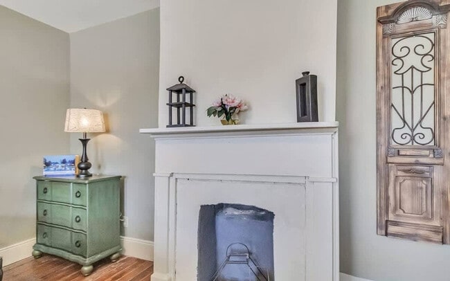 Photo - 515 E Huntingdon St Unit ID1244807P